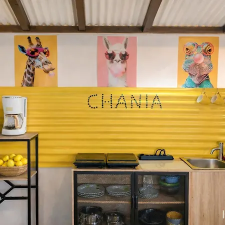 Σπίτι διακοπών Dream Tiny House & Luxury Tent, 6 Km From Center Chania