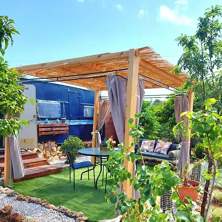 Dream Tiny House Or Luxus Tent With Pool Prázdninový dům