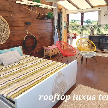 Prázdninový dům Dream Tiny House Or Luxus Tent With Pool