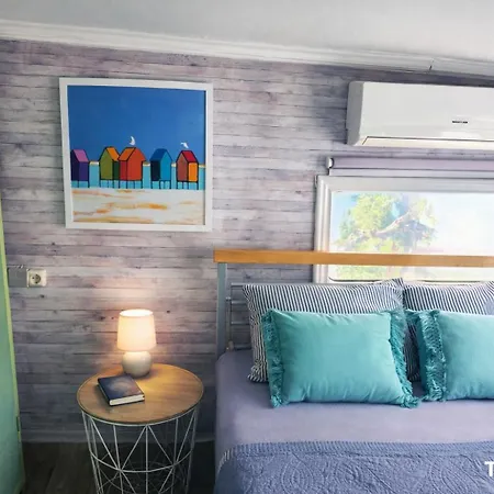 Pure Crete - Tiny House & Luxury Tent