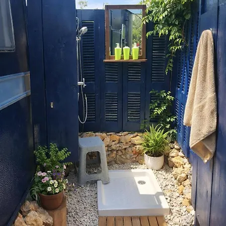 בית נופש Dream Tiny House & Luxury Tent חאניה